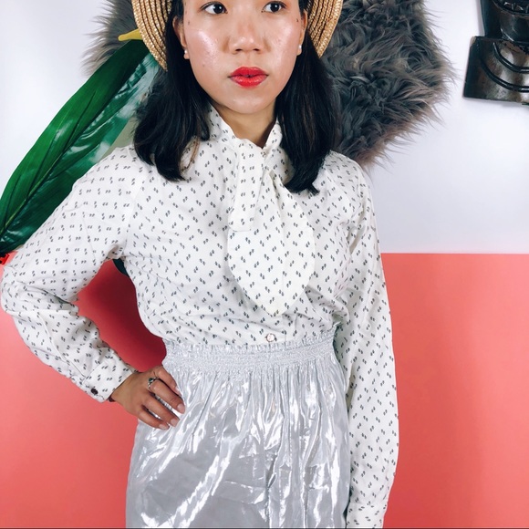 Vintage Tops - Vtg 80s Button Down Fleur De Lis Blouse SM